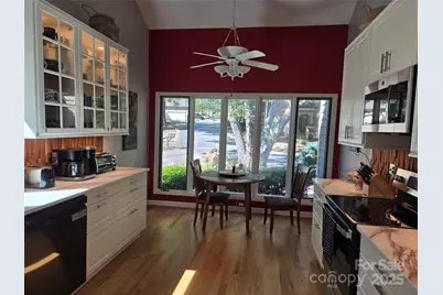 9520 Glenwater Drive, Charlotte, NC 28262 - Photo 9