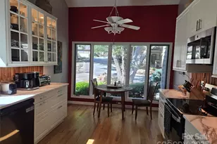 9520 Glenwater Dr, Charlotte, NC 28262 - Photo 9