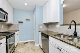 3721 Picasso Court, Charlotte, NC 28205 - Photo 5