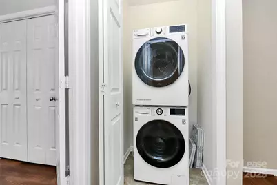 3721 Picasso Court, Charlotte, NC 28205 - Photo 13