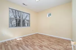 9116 Meadowmont View Dr, Charlotte, NC 28269 - Photo 15