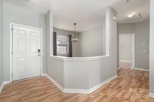 9116 Meadowmont View Dr, Charlotte, NC 28269 - Photo 11