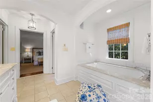 2611 Forest Dr, Charlotte, NC 28211 - Photo 27