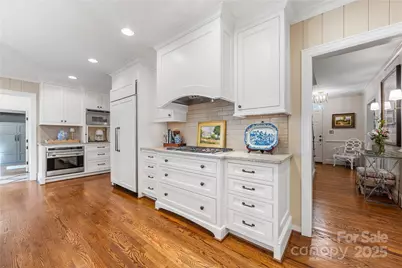 2611 Forest Drive, Charlotte, NC 28211 - Photo 11