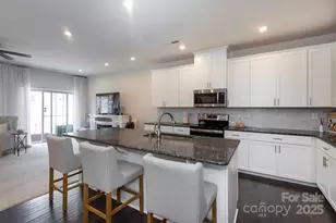 318 Willow Wood Ct, Matthews, NC 28104 - Photo 5