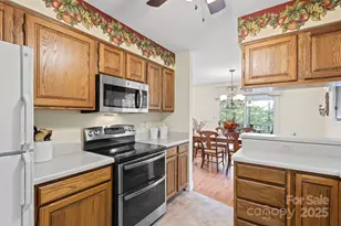 320 Dawnbrook Dr, Flat Rock, NC 28731 - Photo 15