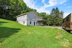 31 Barlow Rd, Elk Park, NC 28622 - Photo 37