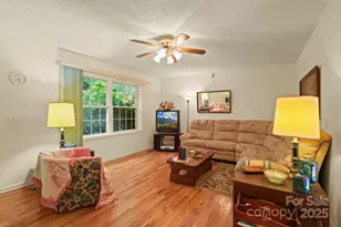 31 Barlow Rd, Elk Park, NC 28622 - Photo 7