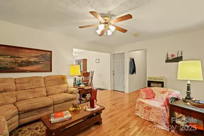 31 Barlow Road, Elk Park, NC 28622 - Photo 9