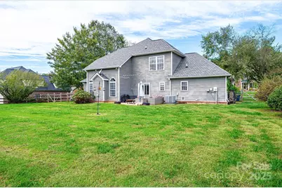 1472 Sweetbriar Lane, Hickory, NC 28602 - Photo 3