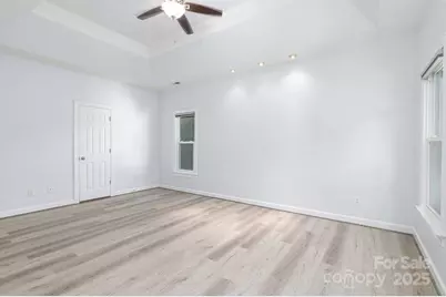 5238 Downing Creek Drive, Charlotte, NC 28269 - Photo 19