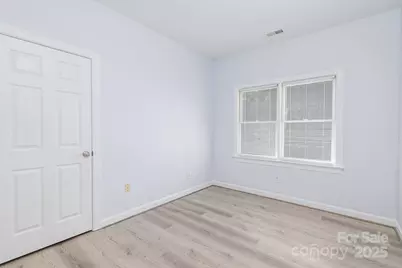 5238 Downing Creek Drive, Charlotte, NC 28269 - Photo 23