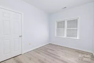 5238 Downing Creek Dr, Charlotte, NC 28269 - Photo 23