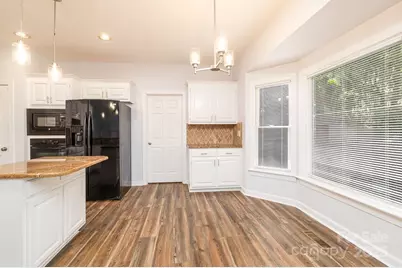 5238 Downing Creek Drive, Charlotte, NC 28269 - Photo 13