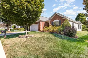 881 Platinum Dr, Fort Mill, SC 29708 - Photo 3