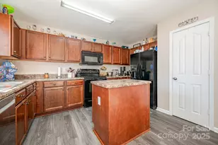 668 Shellbark Dr, Concord, NC 28025 - Photo 21