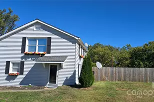 124 Maiden Ln, Forest City, NC 28043 - Photo 3