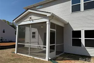 1694 Piper Creek Ave, Newton, NC 28658 - Photo 5