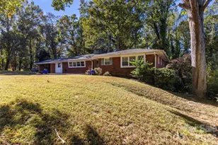 187 J Morgan St, Forest City, NC 28043 - Photo 3