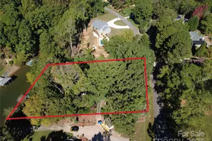 137 Hideaway Ln, Mooresville, NC 28117 - Photo 9