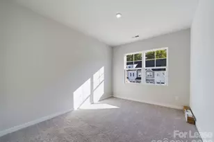 9525 Munsing Dr, Charlotte, NC 28269 - Photo 11