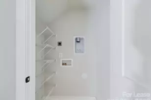 9525 Munsing Dr, Charlotte, NC 28269 - Photo 15