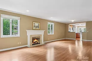 102 Glenbrook Dr, Hendersonville, NC 28739 - Photo 9