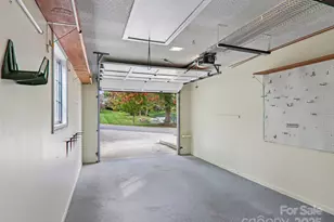 102 Glenbrook Dr, Hendersonville, NC 28739 - Photo 43