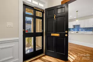 153 Perrin Pl, Charlotte, NC 28207 - Photo 3