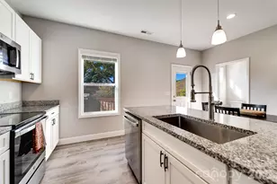 955 N Canton Rd, Canton, NC 28716 - Photo 9