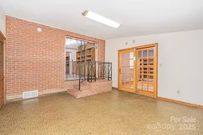 1610 Shelby Road, Kings Mountain, NC 28086 - Photo 9