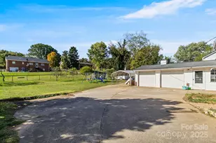 209 Park St, Morganton, NC 28655 - Photo 35