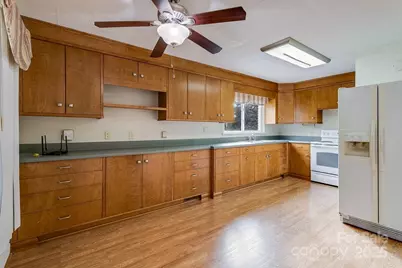 209 Park Street, Morganton, NC 28655 - Photo 7