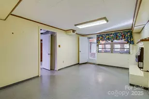 209 Park St, Morganton, NC 28655 - Photo 19