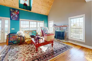 11 Wildflower Ln, Newland, NC 28657 - Photo 9