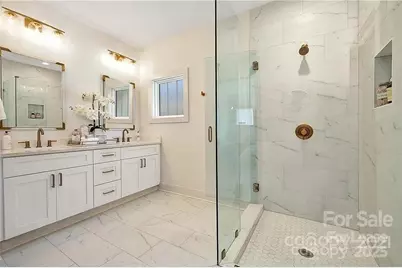 647 Tennyson Drive, Charlotte, NC 28208 - Photo 15