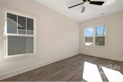 647 Tennyson Drive, Charlotte, NC 28208 - Photo 17