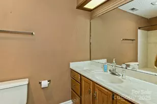 111 Cloverleaf Ln, Asheville, NC 28803 - Photo 17