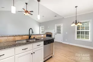 540 Greystone Rd, Charlotte, NC 28209 - Photo 7