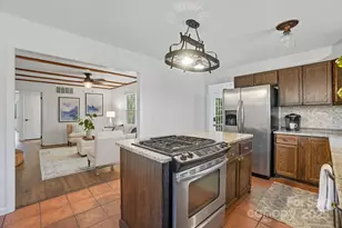 5926 Sharon Rd, Charlotte, NC 28210 - Photo 15