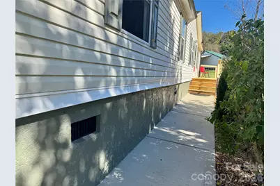 41 Little Hungry Road, Hendersonville, NC 28792 - Photo 19