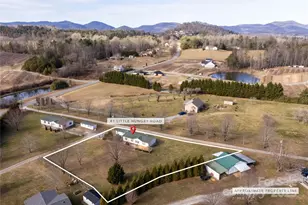 41 Little Hungry Rd, Hendersonville, NC 28792 - Photo 3