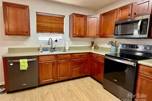 3455 Table Rock Dr, Gastonia, NC 28052 - Photo 3