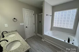 9019 Newfield St, Charlotte, NC 28216 - Photo 13