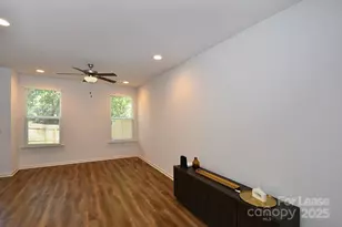 2046 McDonald Dr, Charlotte, NC 28216 - Photo 7