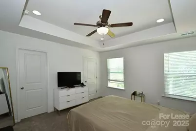 2046 McDonald Drive, Charlotte, NC 28216 - Photo 15