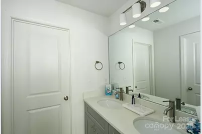 2046 McDonald Drive, Charlotte, NC 28216 - Photo 13