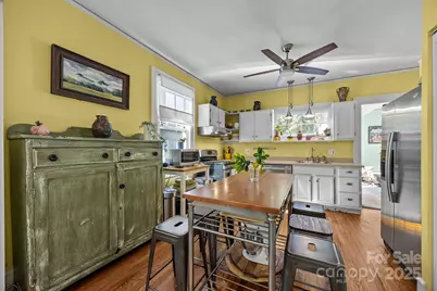 891 Hendersonville Road, Asheville, NC 28803 - Photo 25