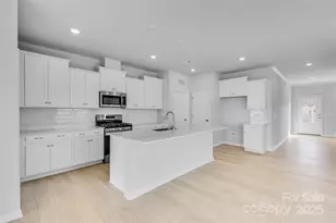 1705 Heron Ct, Belmont, NC 28012 - Photo 9