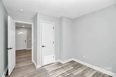 2921 Ravencroft Drive, Charlotte, NC 28208 - Photo 19